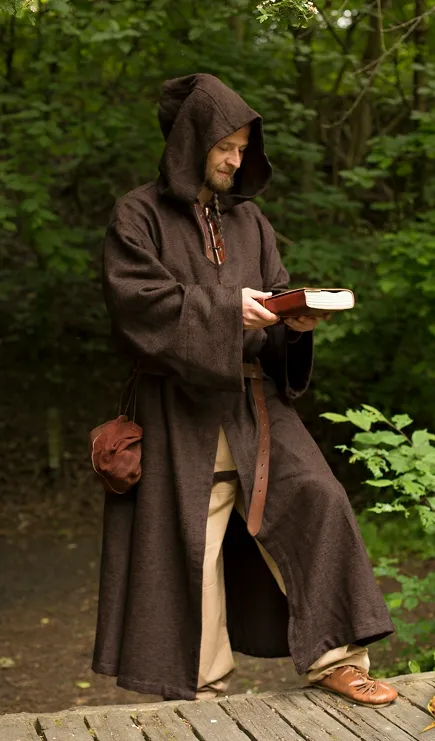 Benedict Robes