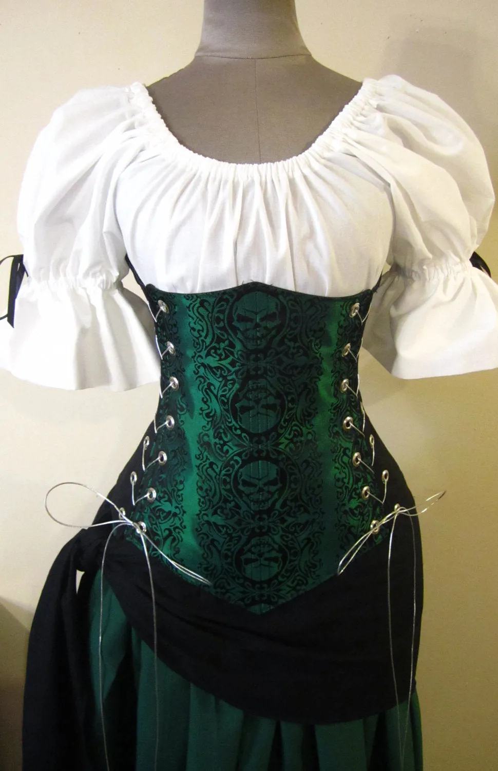 Buccaneer Wench