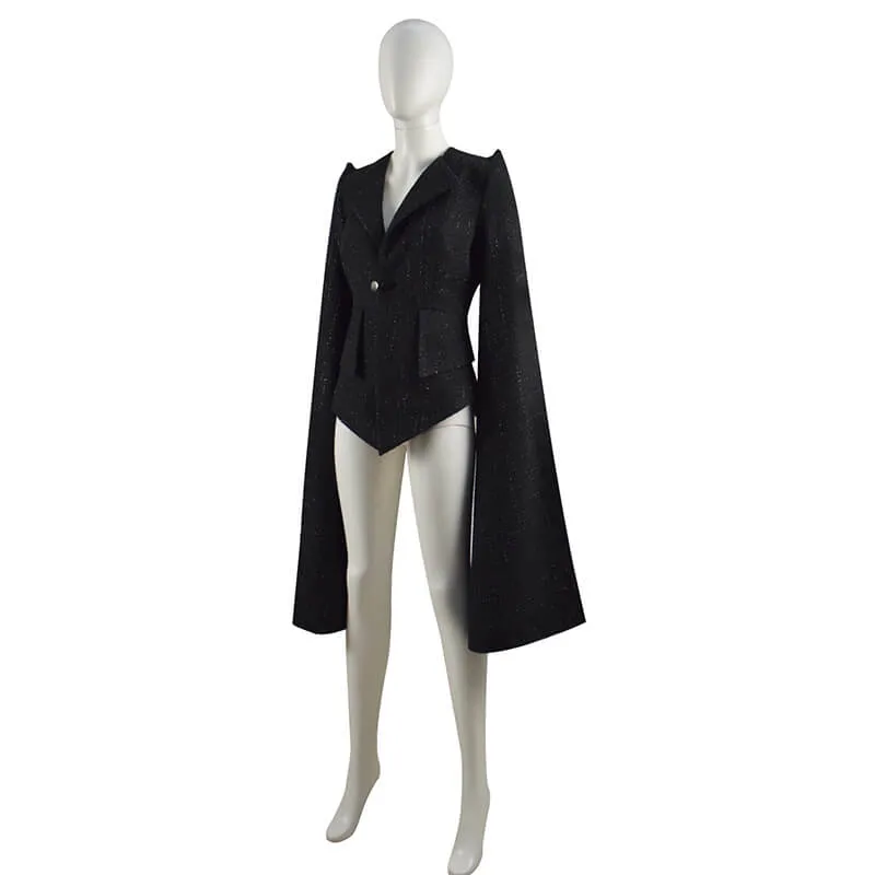 Cruella De Vil Cruella Costumes 2021 Emma Stone Black Coat Cosplay Ideas
