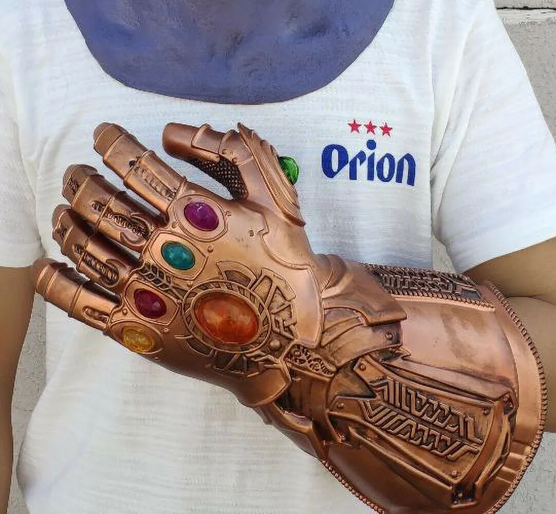 Deluxe Thanos Mask / Infinity Gauntlet Avengers Infinity War EndGame Cosplay Mask and Glove