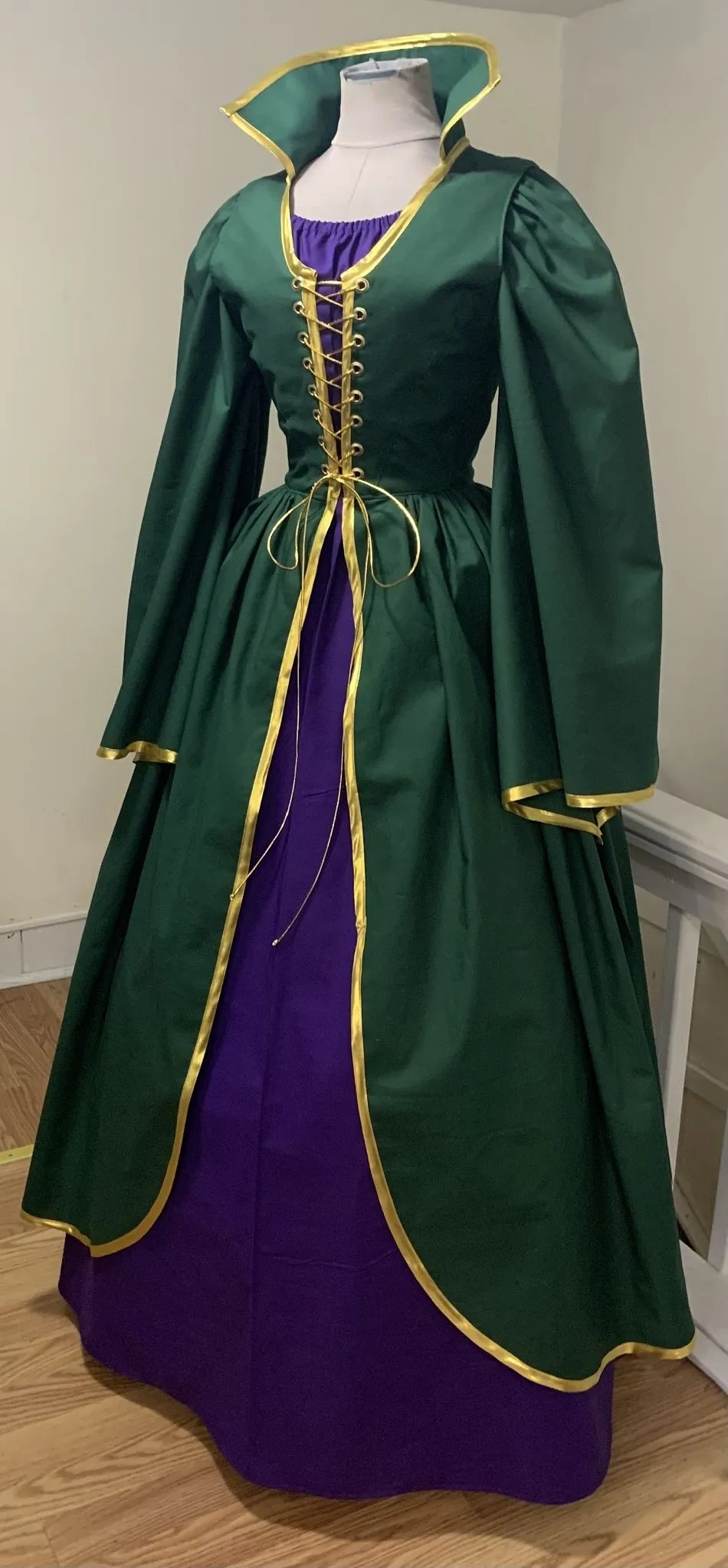 Hocus Pocus Winifred Sanderson Inspired Set