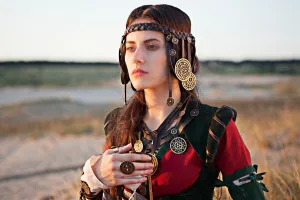 The Alchemist's Daughter Headpiece