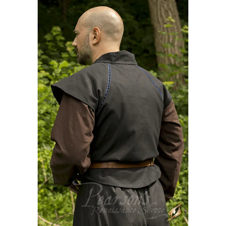Tristan Vest